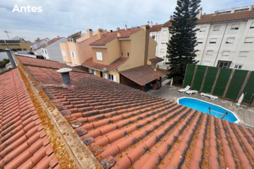 Fotografia de telhado antes de ser limpo