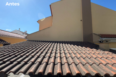 telhado de telha ceramica antes de ser lavado