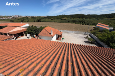 fotografias de telhados antes de serem limpos